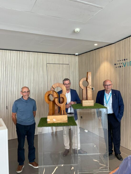 Acto-esculturas-Viralgen-1